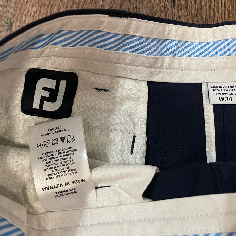 FJ - Picture 2 of 5